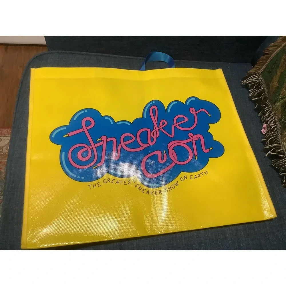 N/A sneakercon bag